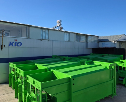 Press Containers (6)