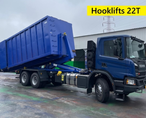 hooklift truck